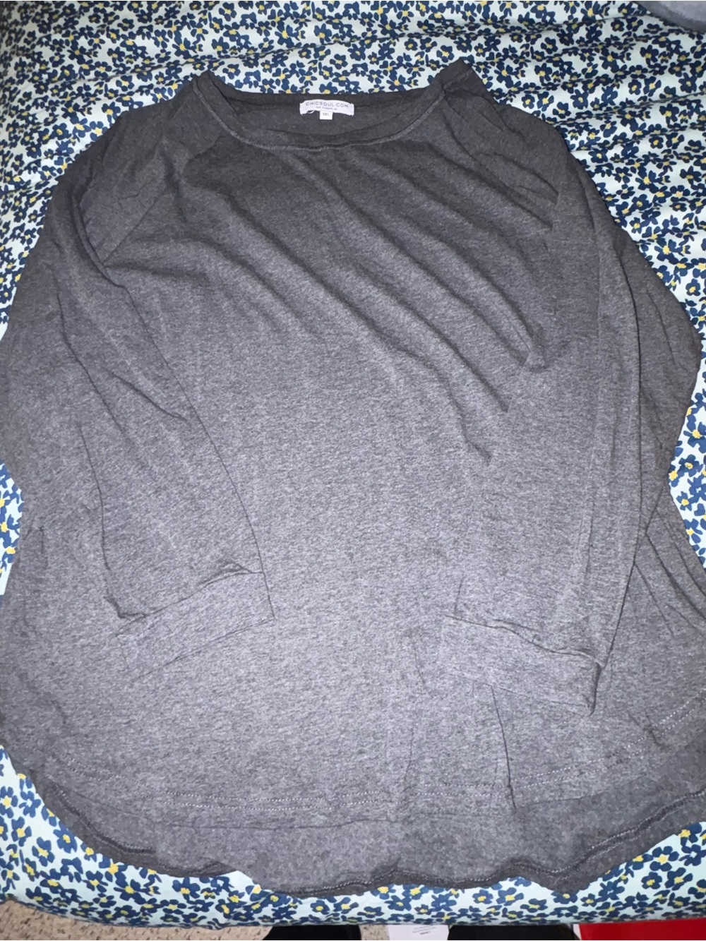 Chic Soul Women's Long Sleeve Tee - Charcoal Gray NWOT